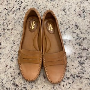 Clarks tan flats. Only worn a handful of times.